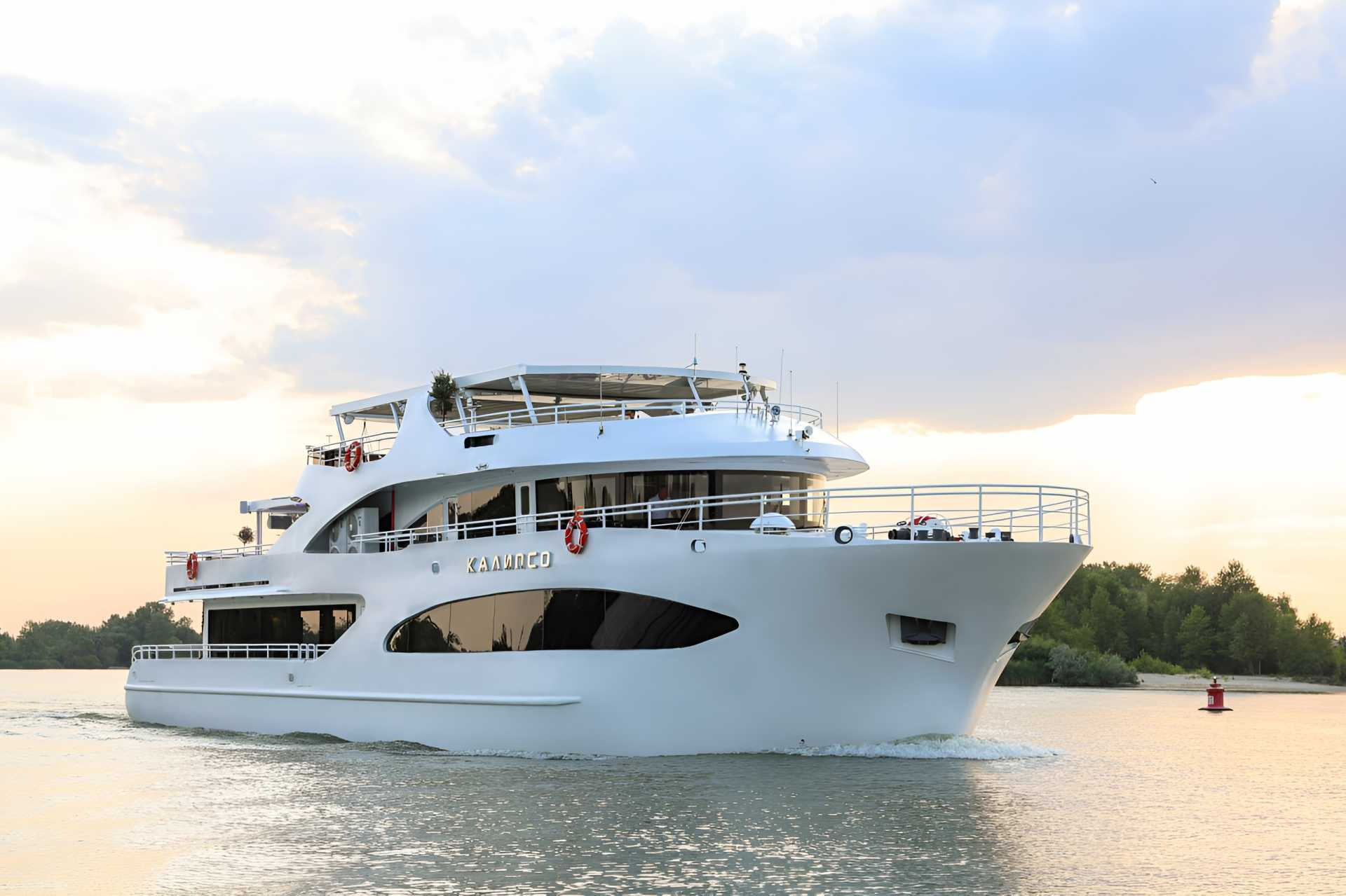Яхта Калипсо